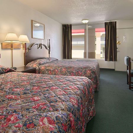 Motel Super 8 By Wyndham Oklahoma Fairgrounds Exterior foto